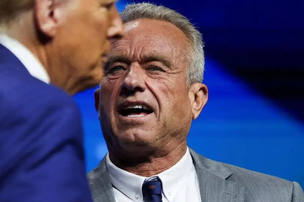 ټرمپ د واکسینونو منتقد رابرټ ایف کینیډي، د روغتیا د وزیر په توګه نومولی