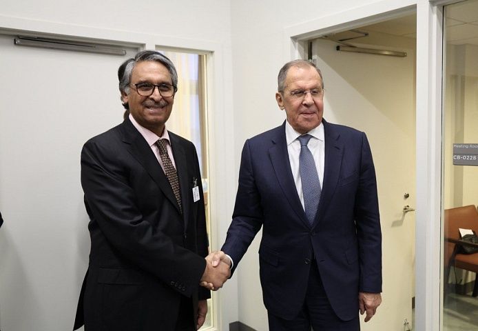 وزیران خارجه روسیه و پاکستان درباره افغانستان گفت‌وگو کردند