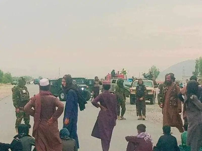 پس از 'قتل سه معترض در ننگرهار'، مقامات محلی طالبان می‌گویند این رویداد را بررسی می‌کنند