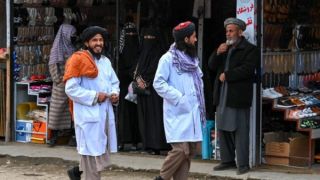 د امر بالمعروف نوې اندېښمنوونکې تګلاره؛ په کابل کې ښځې د ماشومانو په وسیله څاري