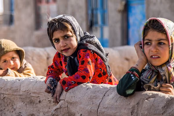 ملګري ملتونه: په افغانستان کې بېوزلۍ، وچکالۍ او د مرستو کمښت بشري بحران شدید کړی