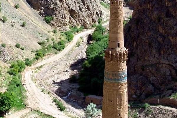 تقرير: آثار تاريخية في أفغانستان مهددة بالتآكل والزلازل والنهب