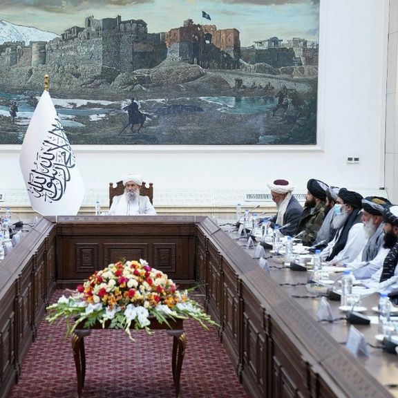 سیگار: طالبان با کابینه مردانه، نیازی به صلح با هیچ کسی جز خود نمیبینند