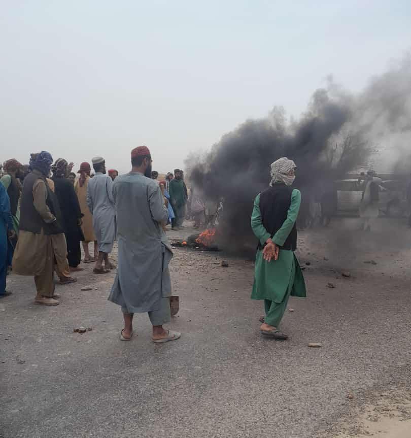 باشندگان بالابلوک فراه در برابر تصمیم‌های مقامات محلی طالبان اعتراض کردند