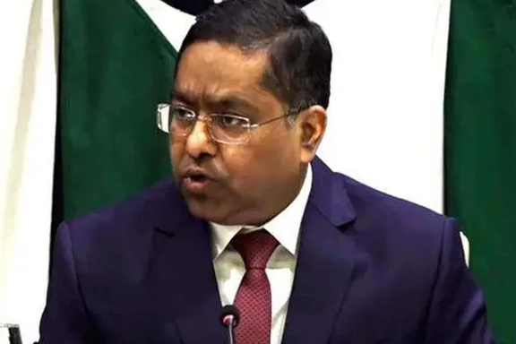 د هند بهرنيو چارو وزارت: هند افغانانو ته د ويزې ورکولو بهير پيلوي