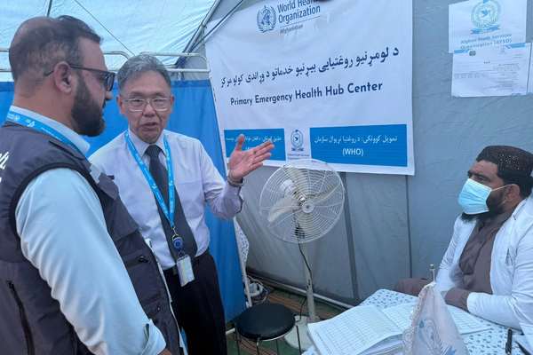 د روغتیا نړۍوال سازمان وايي، د کونړ له زلزله ځپلو خپل ملاتړ ته دوام ورکوي