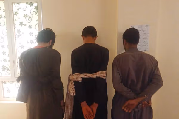 طالبان: په نهو ولایتونو کې مو د غلاوو او نورو جرمونو په تړاو ۲۱ کسان نیولي دي