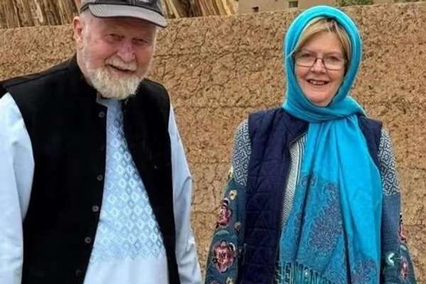 طالبانو له ۷ میاشتو بند وروسته یوه بریتانیايي جوړه خوشې کړه