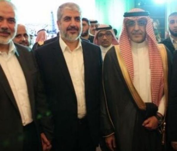 پس از ۱۵ سال سردی روابط؛ هیاتی از سران گروه فلسطینی حماس به عربستان سعودی سفر کرد