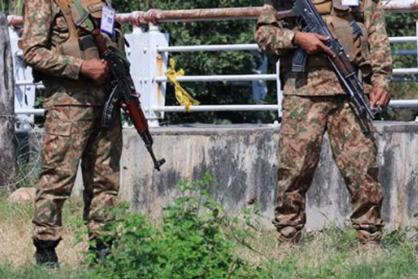 حركة طالبان باكستان تقتل 12 جندياً في هجومين بإقليم خيبر بختونخوا