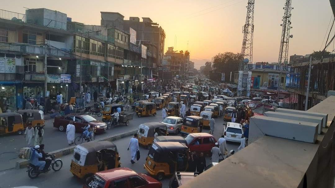 د فقر اوج؛ طالبانو په جلال‌اباد ښار کې ۹۱ سوالګر راټول کړل