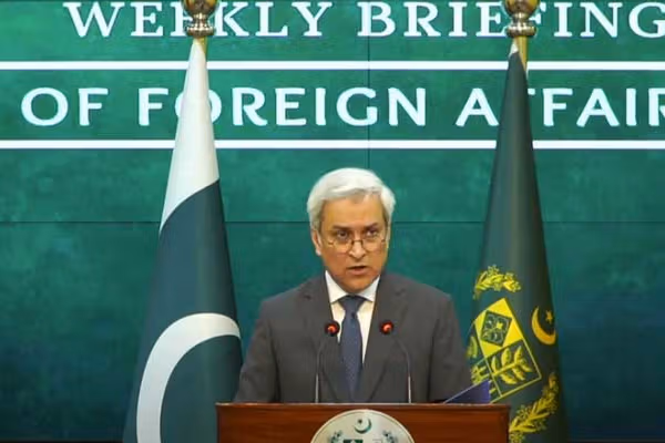 پاکستان میگوید جلسه کافی نیست، ملا هبتالله ضمانت کتبی دهد