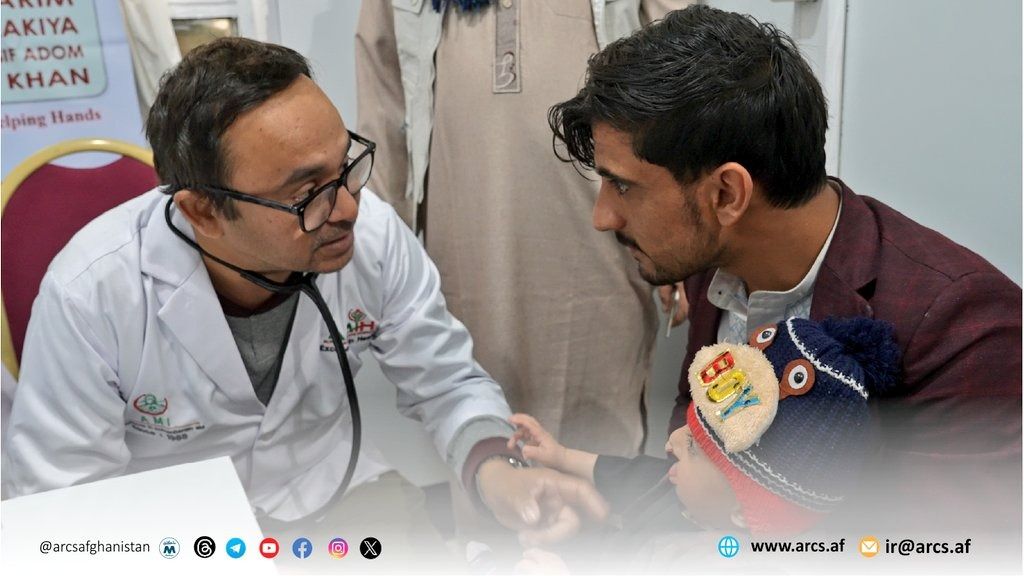 پزشکان بنگلادشی کودکان مبتلا به شکاف کام و لب را در کابل درمان می‌کنند