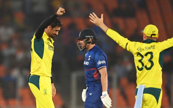 اسټرالیا په کرېکټ نړیوال جام کې انګلنډ ته ۲۸۷ منډې هدف وټاکه