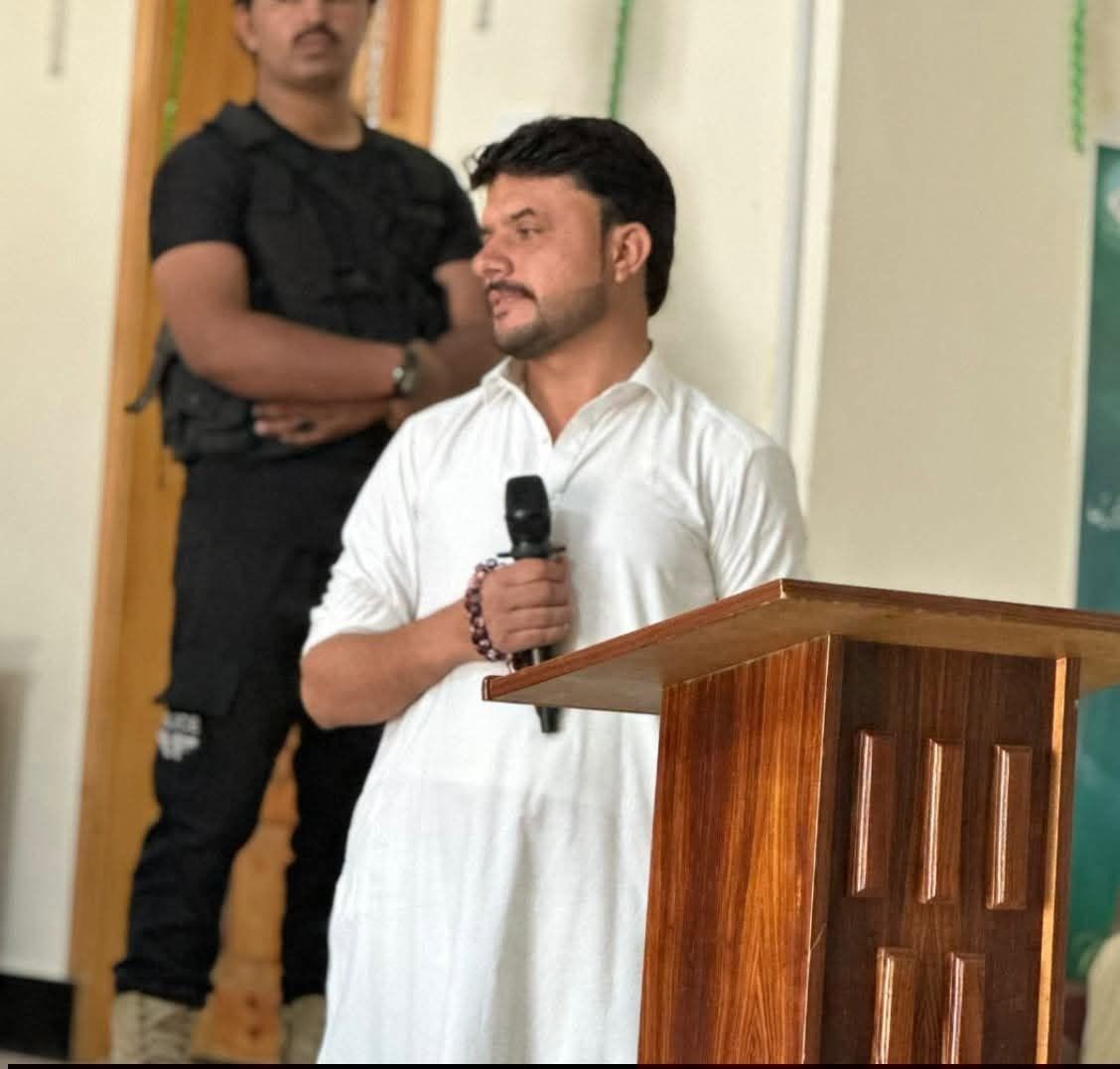 په اورکزو کې د پاکستان تحریک انصاف یو فعال وسله والو کسانو په ډزو وژلی دی
