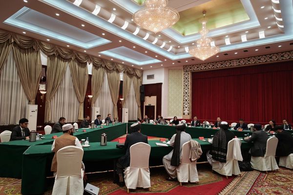 پاکستان: در حال ارزیابی نتایج گفتوگوهای اورومچی هستیم