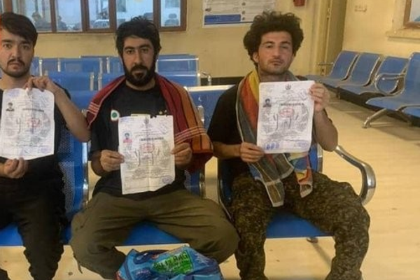 د عراق او پاکستان له زندانونو تر ۴۰۰ ډېر افغان بندیان خوشې شوي