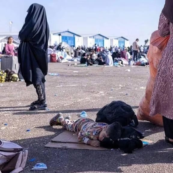 کډوالو سره ناسم چلند؛ له ایران سره د افغانانو خواخوږي په کرکې بدلېدونکې ده 