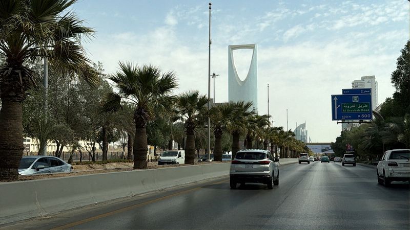 اروپايي ټولنې او خلیجي هېوادونو په سعودي عربستان کې جوړېدونکې سرمشریزه وځنډوله