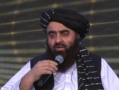 امیر خان متقي: د دوحې په غونډه کې ګډون به له نړېوالو سره زموږ اړېکې ښې کړي