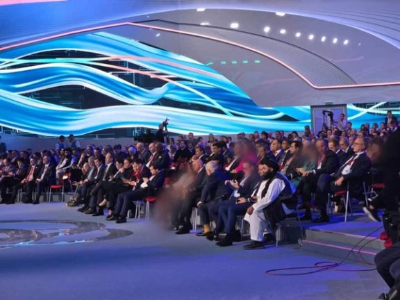 رسانه طالبان تصاویر زنان شرکتکننده نمایشگاه بینالمللی انرژی در روسیه را سانسور کرد