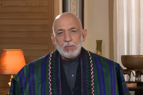 واکنش تند طالبان به حمایت کرزی از حق آموزش دختران بحثبرانگیز شد