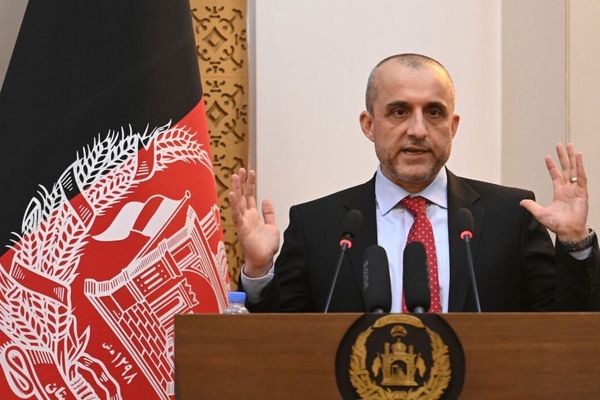 امرالله صالح: د عزیزي بانک د پیسو مینځلو شبکه د طالبانو د مالي ملاتړ وسیله ده