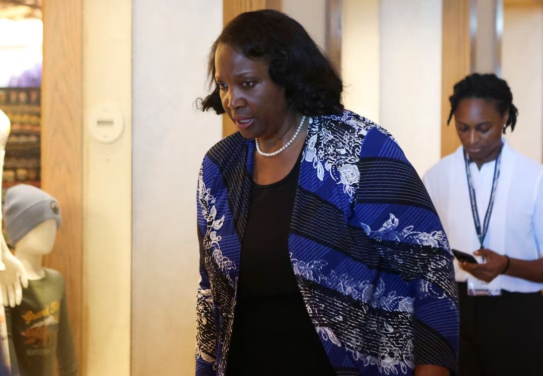 عضو هیئت مدیره بانک مرکزی امریکا برای حفظ کرسی خود از ترامپ شکایت می‌کند