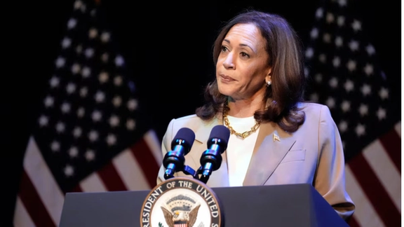 ستاد انتخاباتی کامالا هریس در یک هفته ۲۰۰ میلیون دالر کمک مالی جمعآوری کرده است