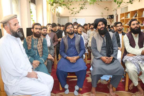 طالبان وايي «پوهه او زدهکړه» د خپلواکۍ سبب کېږي او دوی ورته ډېر اهمیت ورکوي