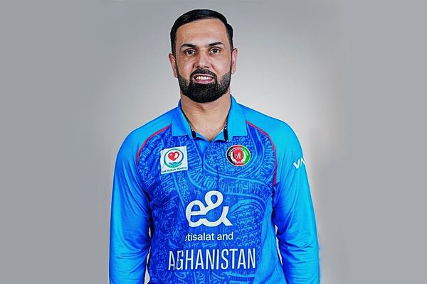 محمد نبی عیسیخیل، ستاره کریکت افغانستان کارزار کمک به آسیبدیدگان زلزله را راهاندازی کرد