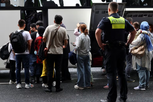 ناشطون في حقوق الإنسان: وقف برنامج قبول اللاجئين في ألمانيا يعرّض حياة الأفغان للخطر