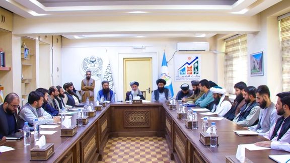 د طالبانو اقتصاد وزیر د راستنېدونکو د ستونزو حل ته له خیریه بسنټونو د مرستو غوښتنه کړې