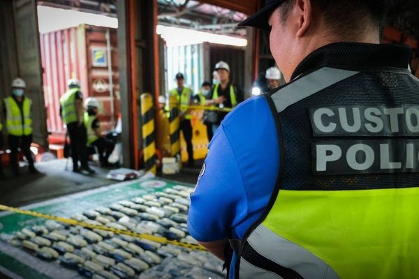 الشرطة الفلبينية تضبط شحنة ميثامفيتامين بملايين الدولارات مصدرها أفغانستان