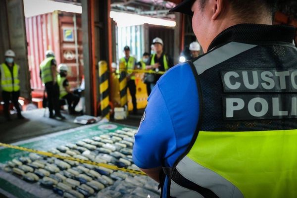 پولیس فیلیپین محموله چند میلیون دالری متآمفتامین با منشا افغانستان را کشف کرد