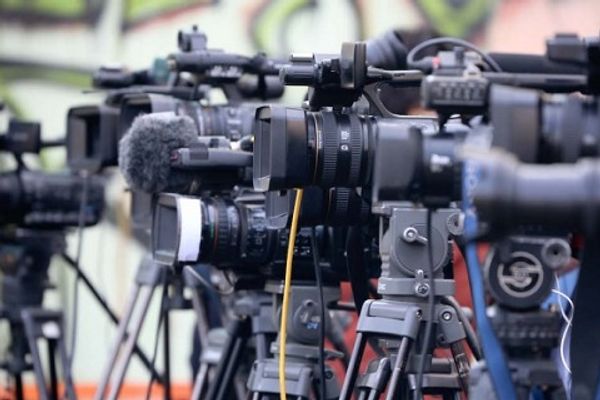 طالبان: په افغانستان کې هېڅ خبریال بندي نهدی او د رسنیو ازادي تامین ده