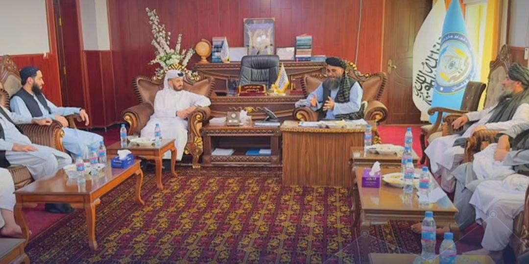 طالبان وايي قطر په پنجشېر کې د تازه او وچو مېوو پر پروسس پانګونه کوي