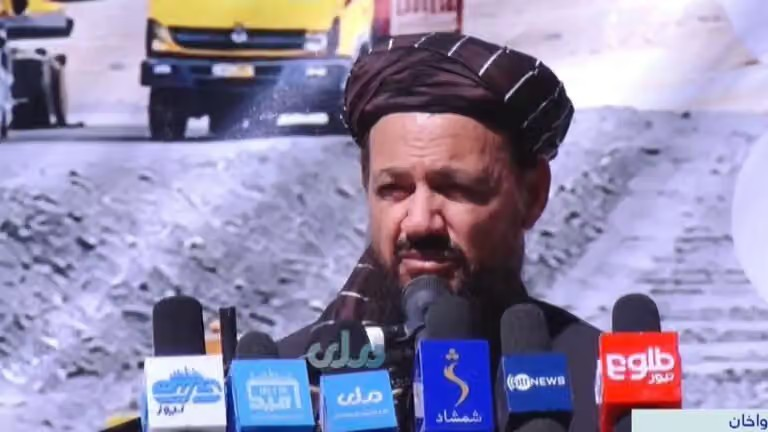 وزير في طالبان: إراقة دماء الأفغان والباكستانيين حرام