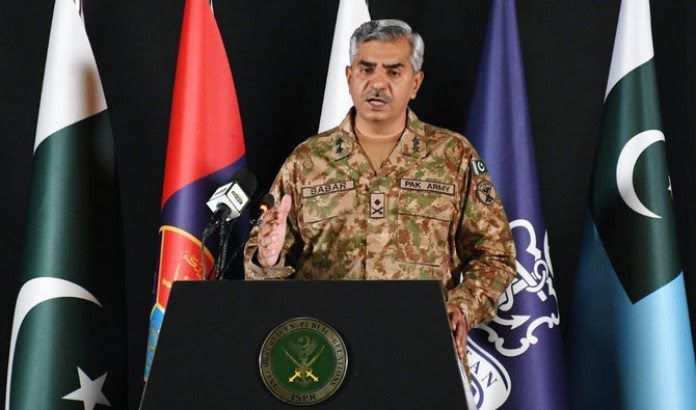 ارتش پاکستان ادعای عمران خان در مورد توطئه امریکا برای برکناری‌اش را رد کرد