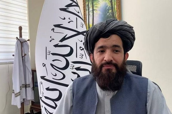 طالبانو د افغان کډوالو د خوندي وضعیت د نه تمدید په اړه د امریکا پرېکړه مثبته بللې