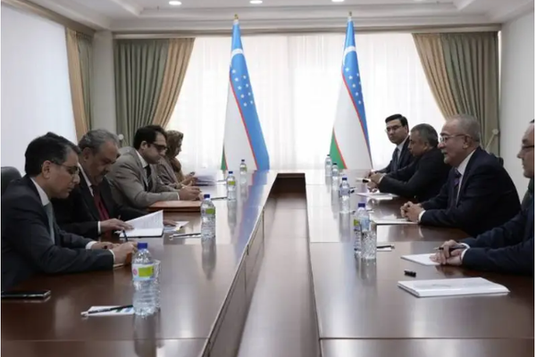 Uzbekistan & Pakistan Envoys Discuss Afghanistan