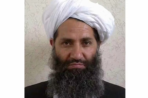 طالبان د ملاهبت الله په سپارښتنه د کډوالو لپاره له سوداګرو او دوکاندارانو مرستې راټولوي