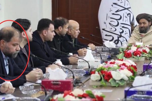 معاون وزارت خارجه حکومت پیشین به کابل تحت کنترول طالبان رفت