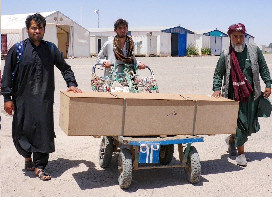 په ایران کې د غیر قانوني تګ پر مهال د یخنۍ له امله د مړو شویو افغانانو شمېر ۴۰ ته رسېدلی