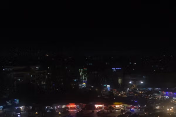 دخلت 12 ولاية أفغانية في انقطاع واسع النطاق للتيار الكهربائي بسبب تساقط للثلوج