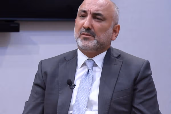 محمد حنیف اتمر: نړۍ دې د پاکستان بریدونو کې د ملکیانو د مرګ ژوبلې په اړه چوپتیا ماته کړي