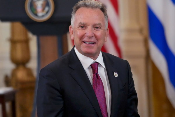 سټیو وېټکاف: له ایران سره هر ډول اټومي تړون باید تلپاتې وي