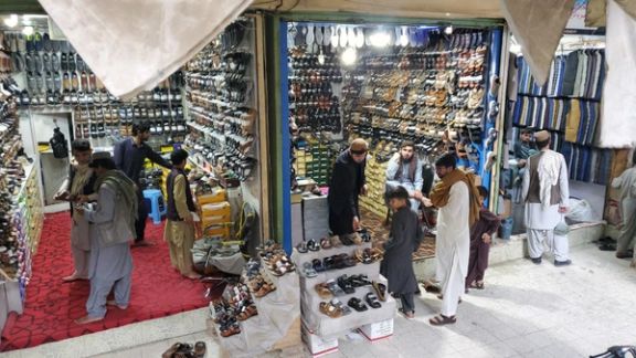 تصويري راپور: د کندهار ښاریان د کمزوري اقتصاد سربېره کوچني اختر ته تیاری نیسي