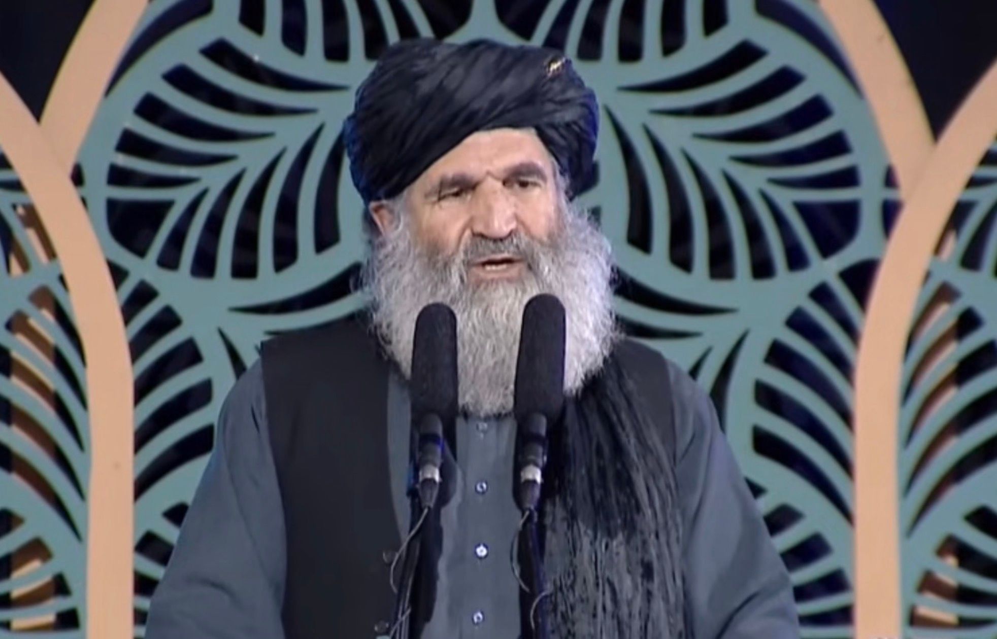 عبدالرحمن منیر: نړیوال بنسټونه دې د روږدو کسانو پر مرکز د برید رڼې څېړنې وکړي