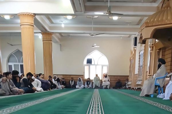 په کندهار کې خلکو ته د طالبانو نوې سپارښتنې؛ ښځې دې د کورنۍ انځورونه او ویديوګانې نه ثبتوي